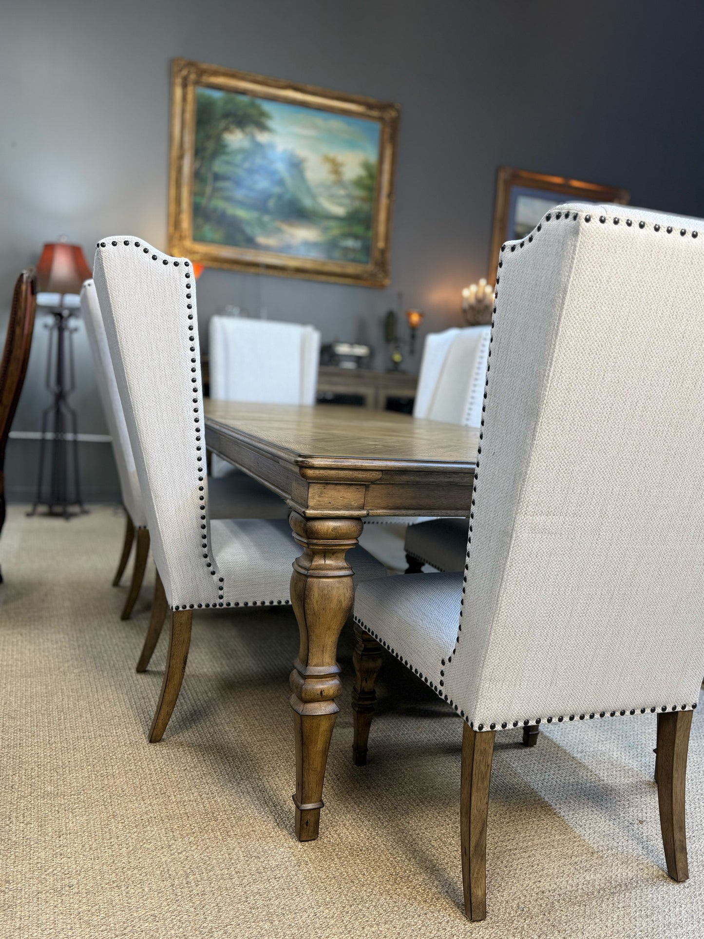 Pulaski Garrison Cove Dining Set | Extendable Table + 8 Upholstered Chairs – Showroom Display