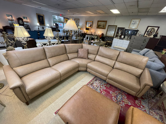 Tan Leather Reclining: Timeless Comfort, Classic Stitch