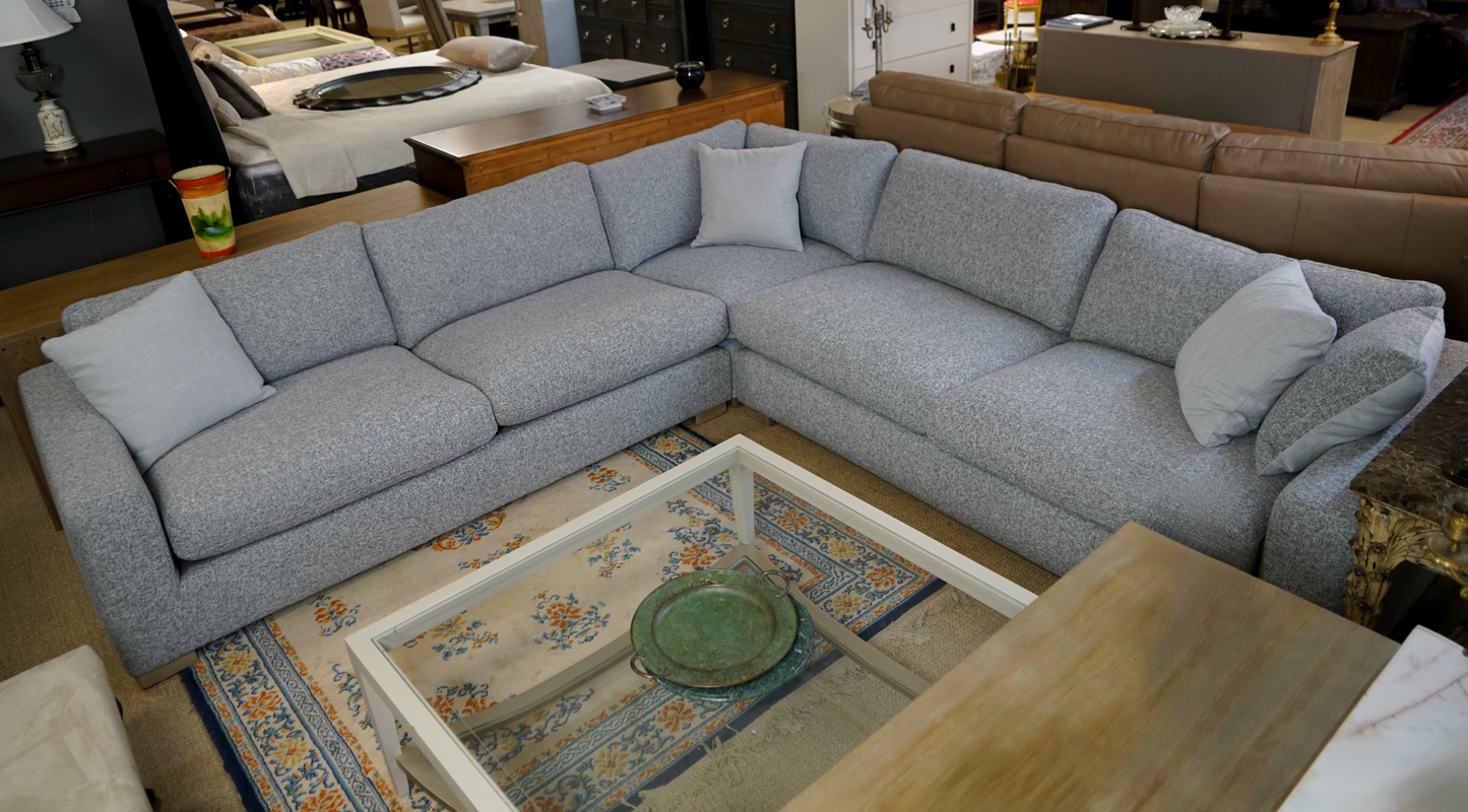 Stain-Resistant Sectional Sofa in Elegant Gray